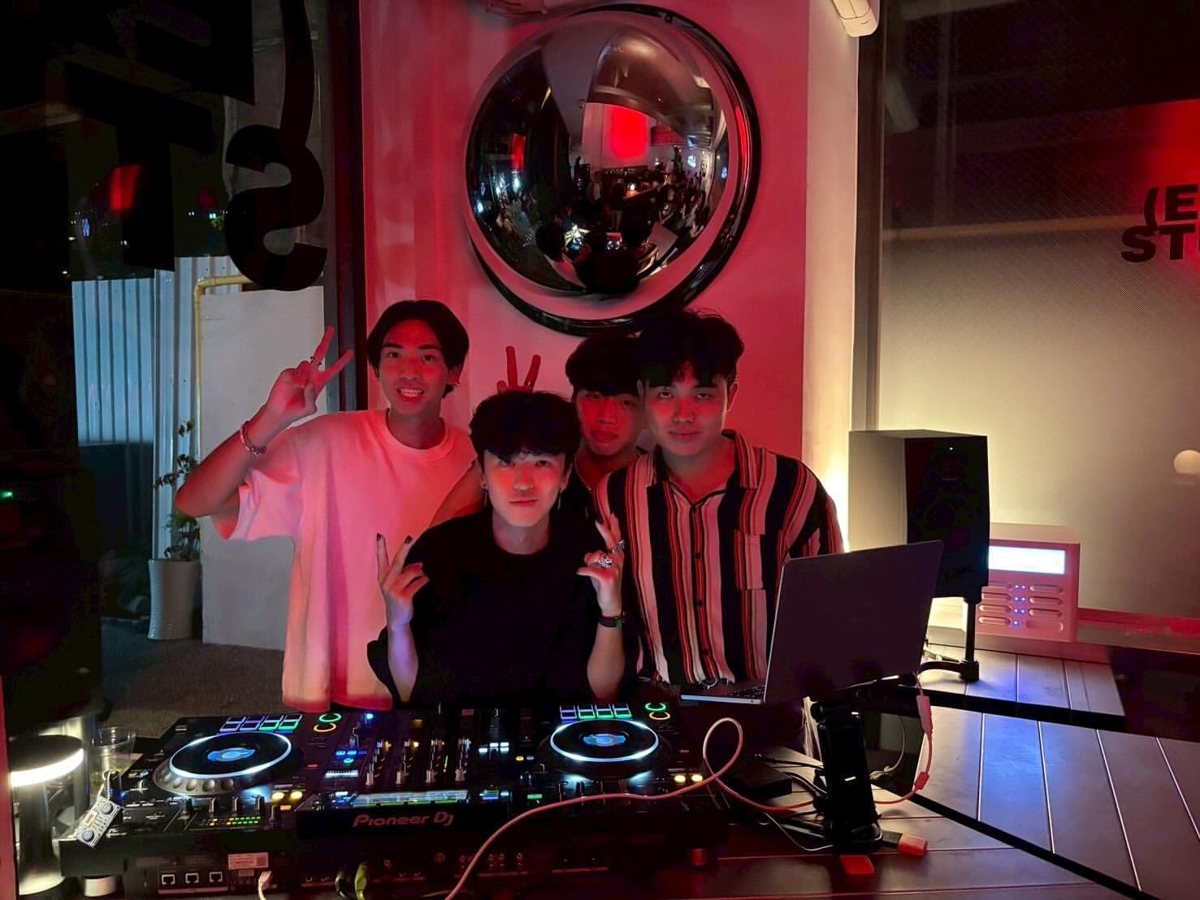 DJ社第一堂社課 活動海報